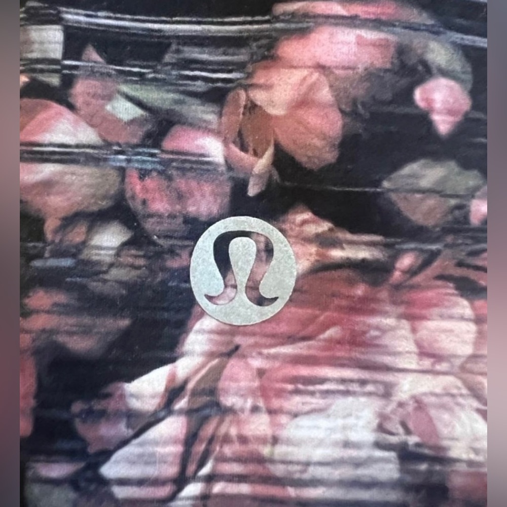 Lululemon 🪷 Fast & Free 19” HR Crop II Nulux in RARE PEONY MULTI EUC size 4